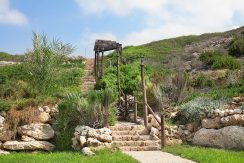 Bay stairs