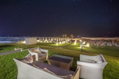 Emapark Q Beach night