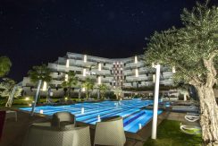 Emapark nightqspa1