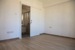 Dogankoy Kıbrıs Girne ornek daire site içi (19)