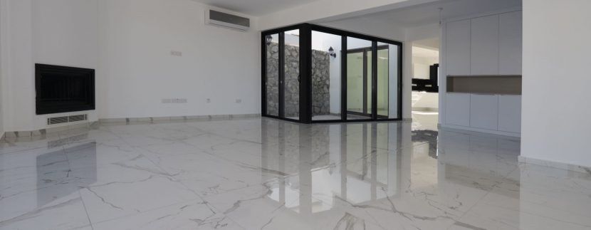Dogankoy Kıbrıs Girne ornek daire site içi (5)