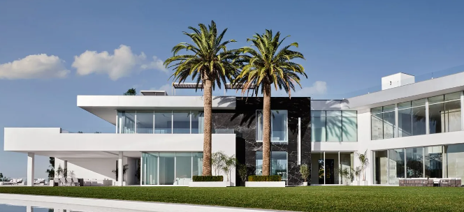 Luxury Real Estate A World of Opulence and Prestige