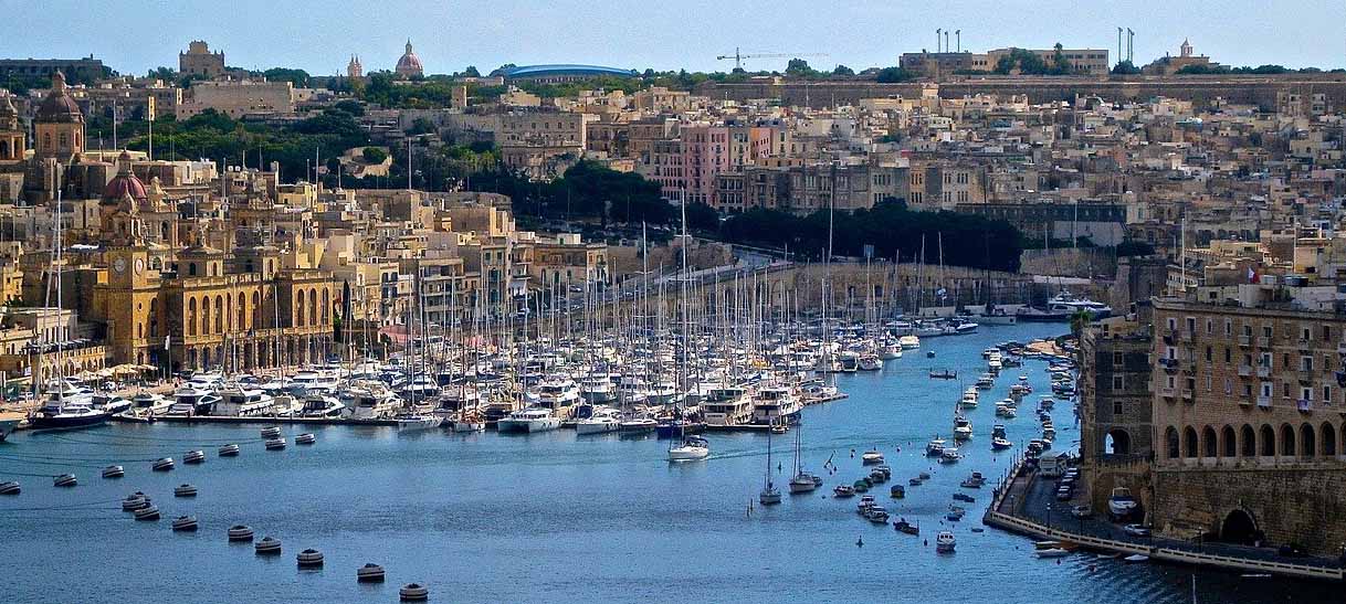 Language Courses in Malta: A Guide for Students and Accommodation Options