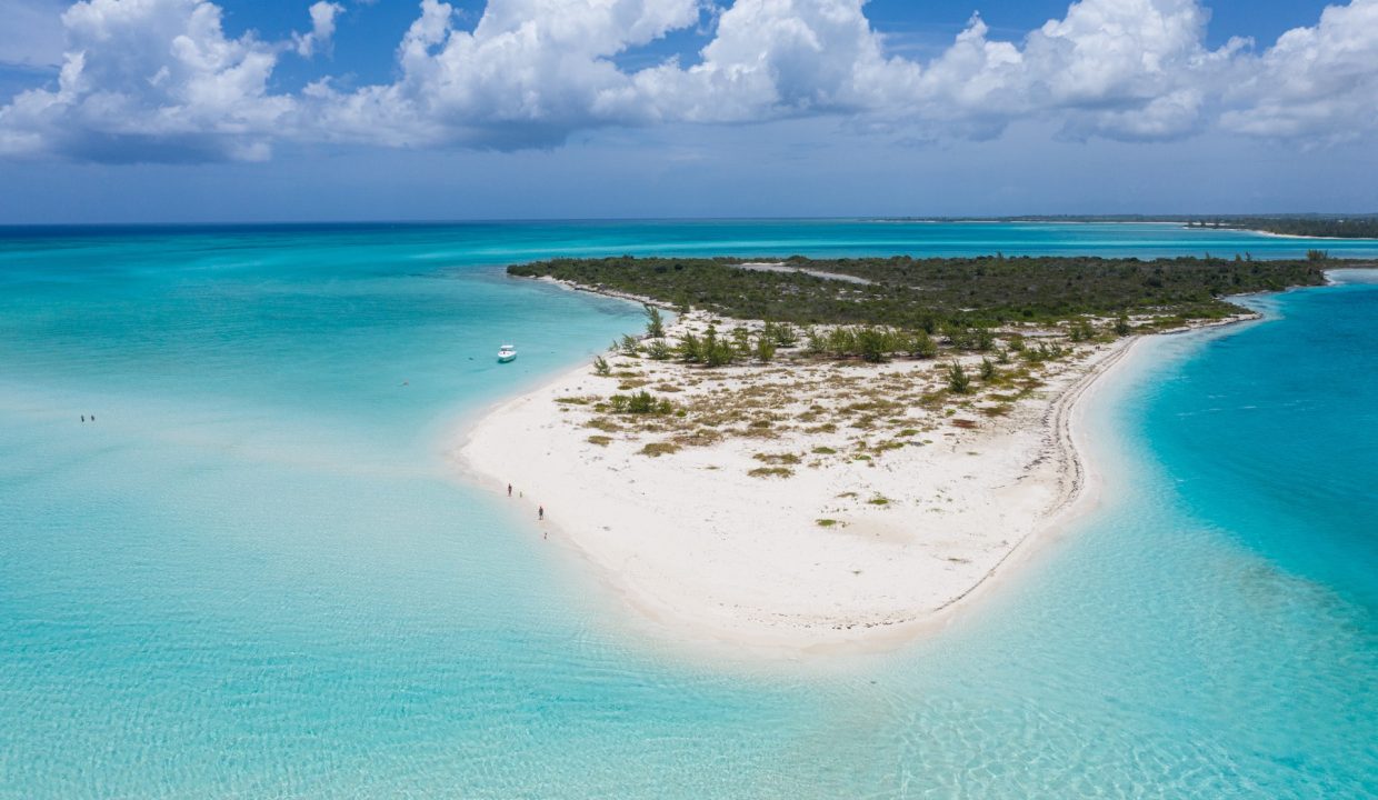 Benefits of Owning a Vacation Home in Turks and Caicos