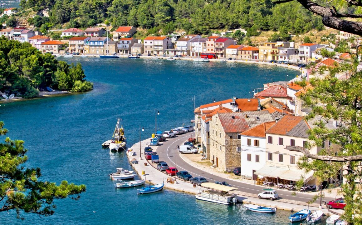 Your Guide to Hotel and City Center Airport Transfers in Zadar
